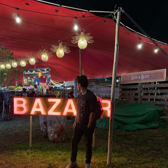 Meet your Posher, Josh - Picture 1 of 4